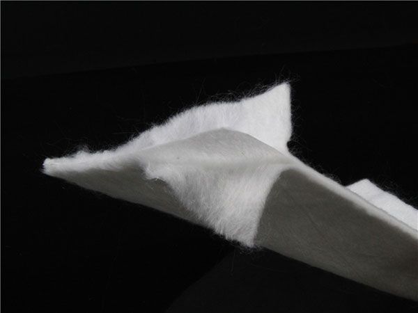 复合土工膜(两布一膜)